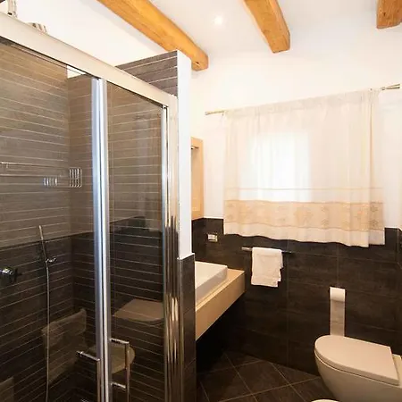 Tanaunella Apartamento *