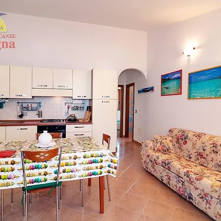 Tanaunella Lägenhet Budoni