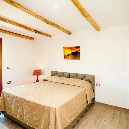 Lägenhet Tanaunella