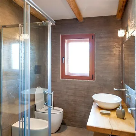 Tanaunella 아파트 부도니