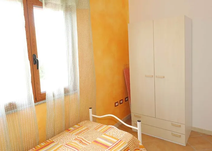 Tanaunella 公寓 布多尼